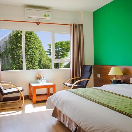 Sai Gon Phong Nha Hotel Dong Hoi Zewnętrze zdjęcie