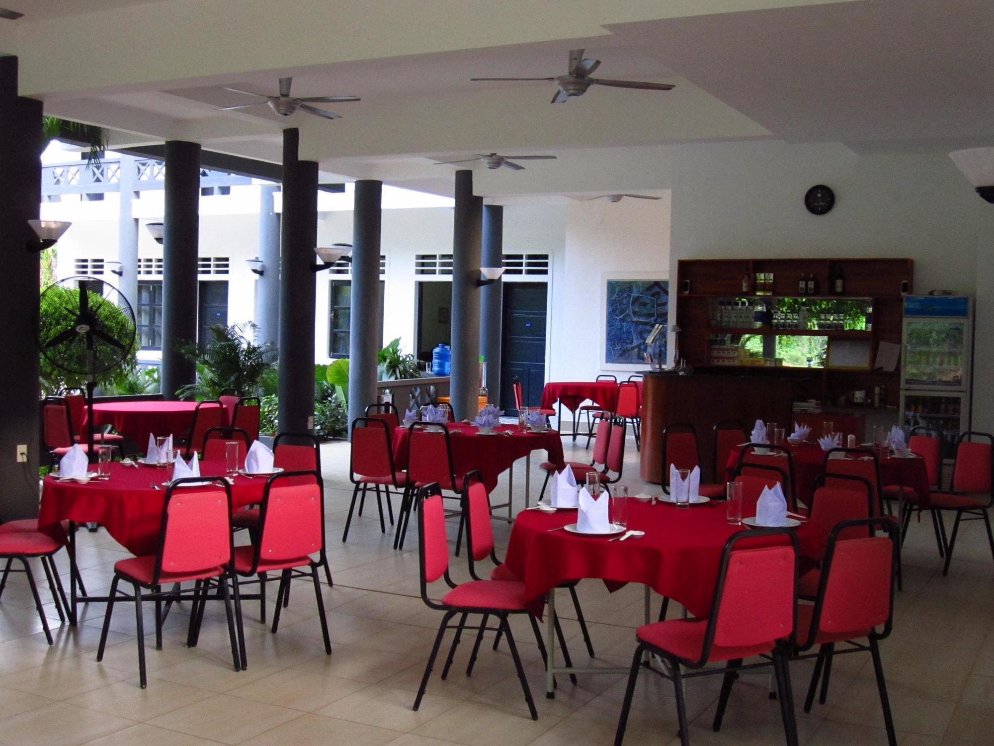 Sai Gon Phong Nha Hotel Dong Hoi Zewnętrze zdjęcie